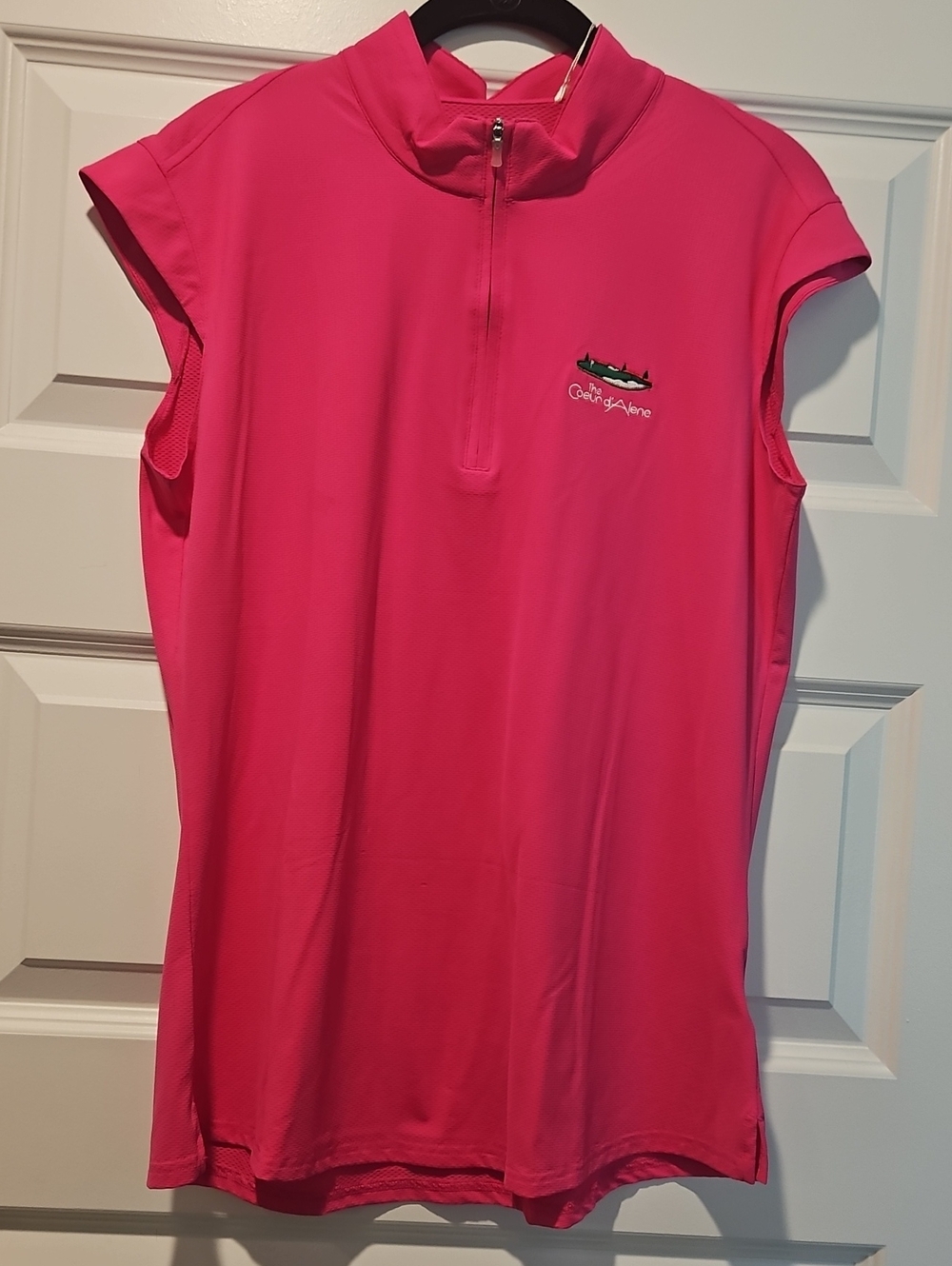 NWT SanSoleil Women's Hot Pink Sleeveless Quarter Zip Top